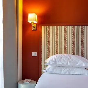 https://le-relais-de-poste-arles.fr-provencehotel.com
